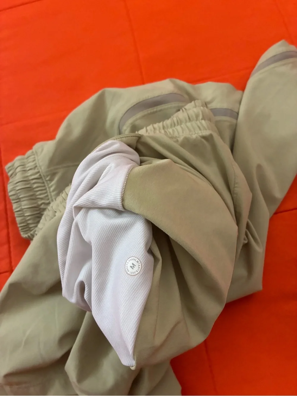 Lululemon Shorts Mens Medium Green Stretch Perform Athleisure Yoga Casual